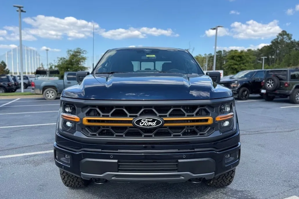 2025 Ford F-150 Tremor photo 1
