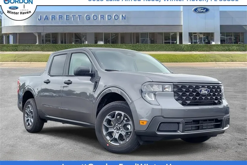 2025 Ford Maverick XLT photo 1
