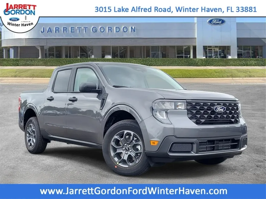 2025 Ford Maverick XLT photo 1