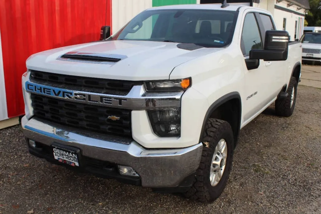 2023 Chevrolet Silverado 2500HD LT photo 1