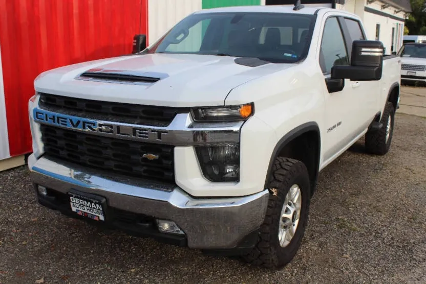 2023 Chevrolet Silverado 2500HD LT photo 1