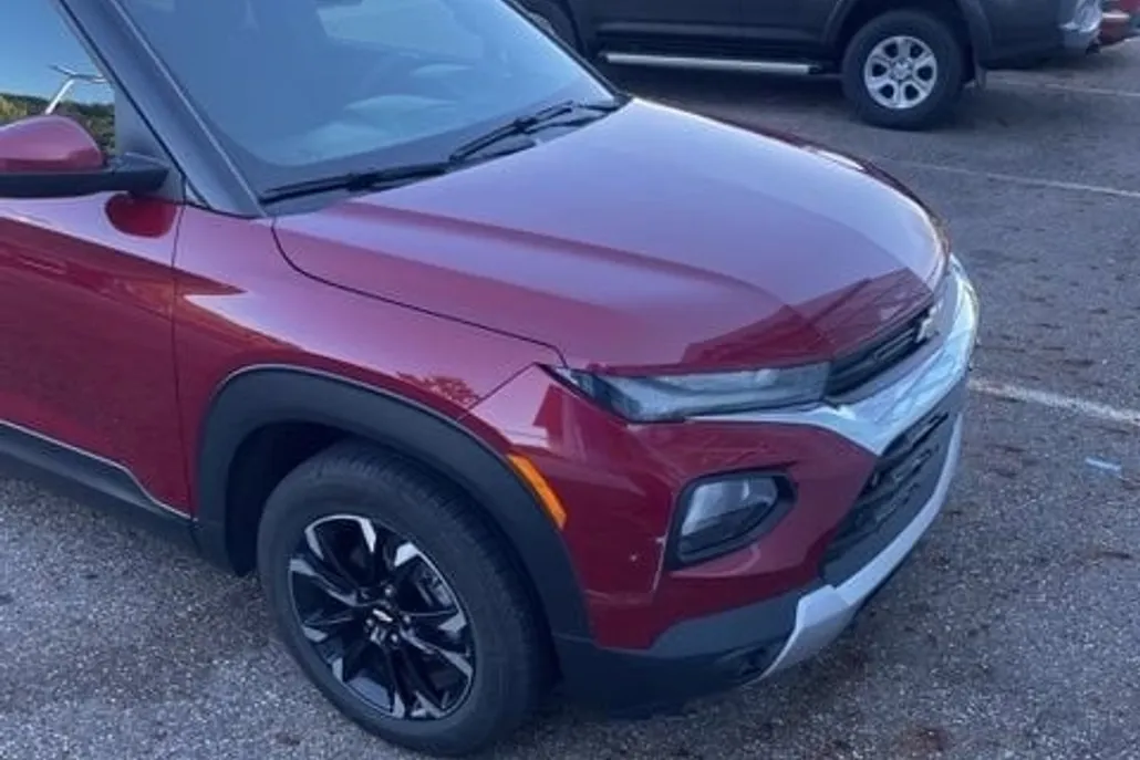 2021 Chevrolet Trailblazer LT photo 1