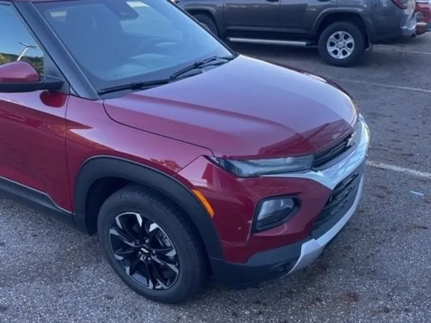 2021 Chevrolet Trailblazer LT photo 1