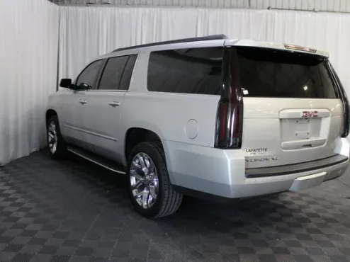 2018 Gmc Yukon XL SLE photo 4