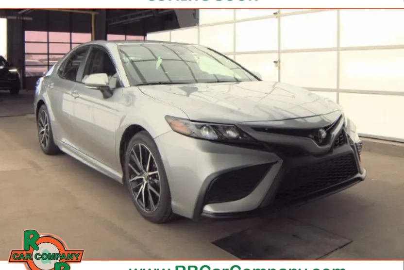 2024 Toyota Camry SE photo 1
