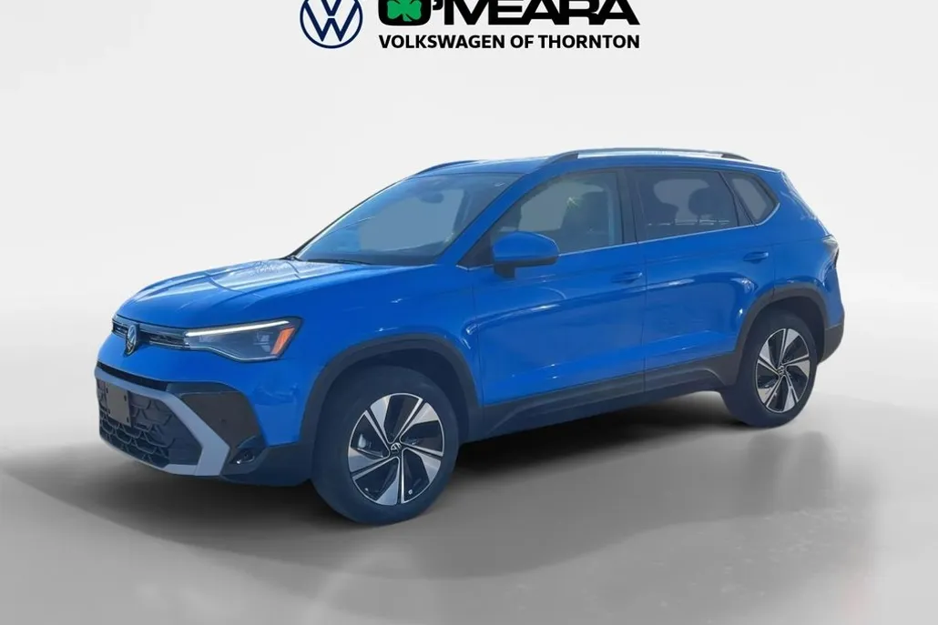 2025 Volkswagen Taos SE photo 1
