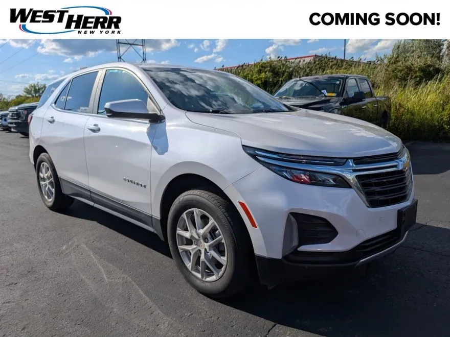 2022 Chevrolet Equinox LT photo 1