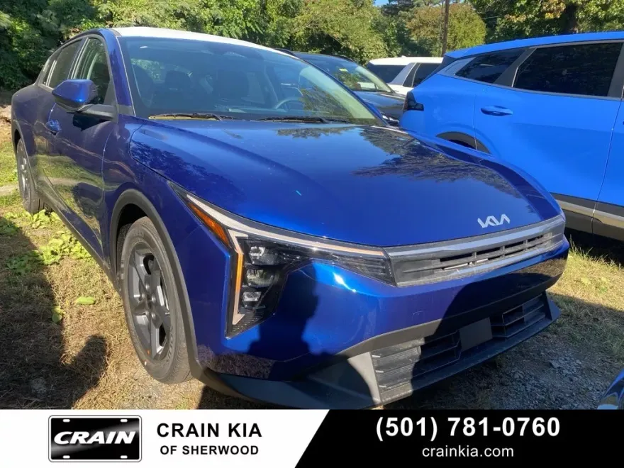 2025 Kia K4 LXS photo 1