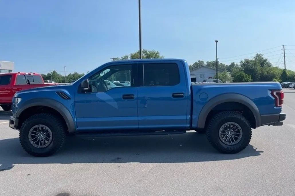 2020 Ford F-150 Raptor photo 1