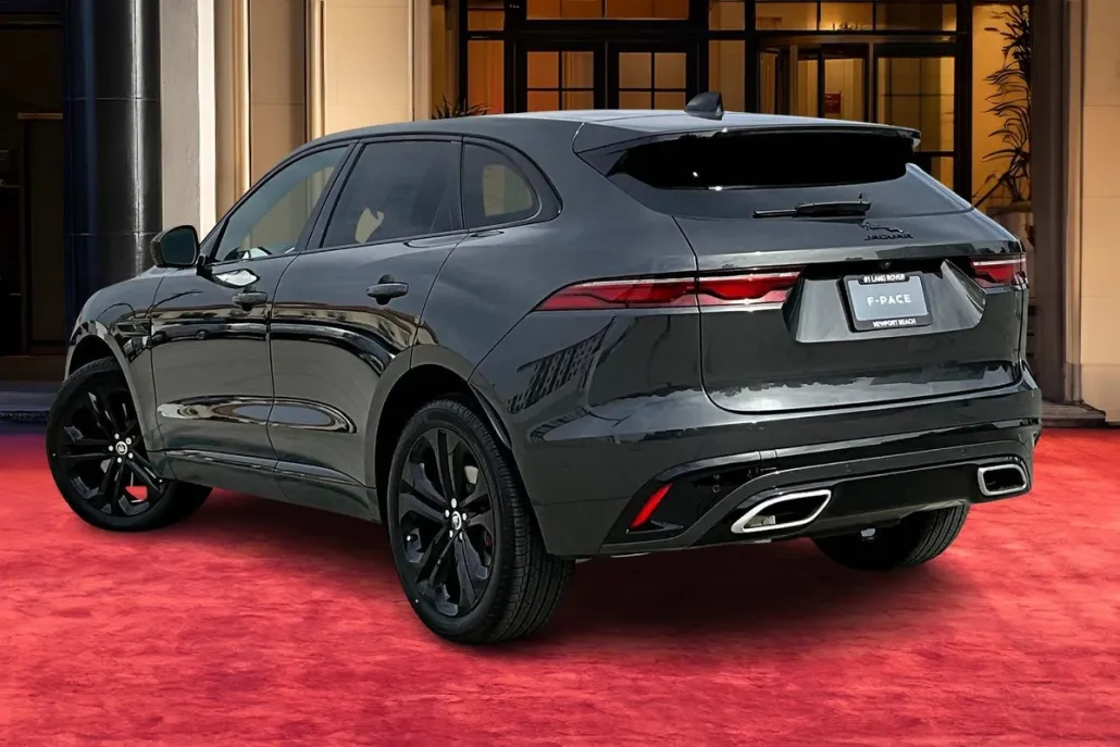 2025 Jaguar F-PACE R-Dynamic S photo 1