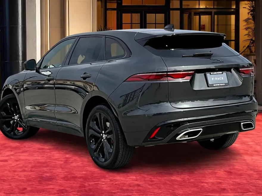 2025 Jaguar F-PACE R-Dynamic S photo 1