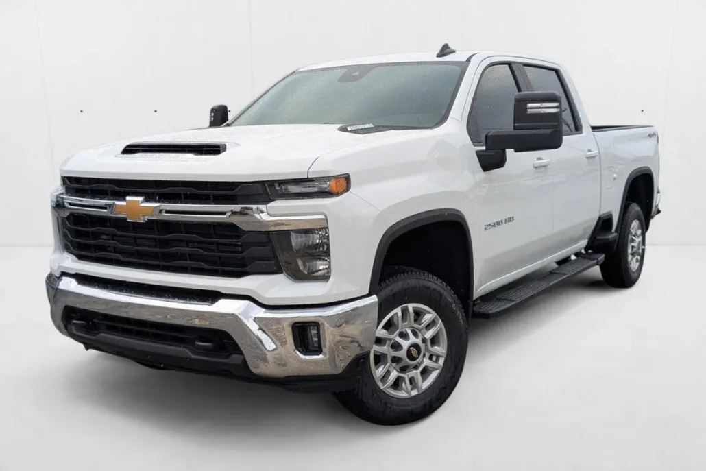 2025 Chevrolet Silverado 2500HD LT photo 1
