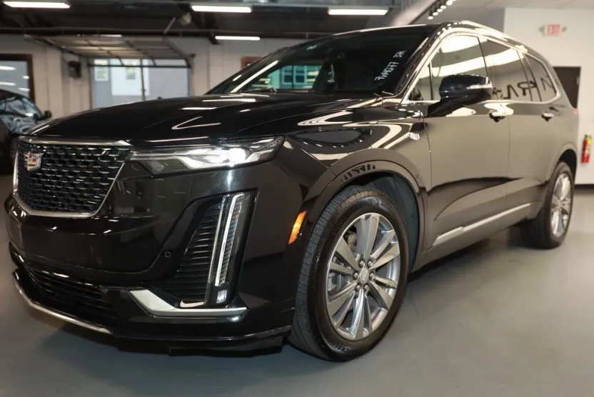 2024 Cadillac XT6 Premium Luxury photo 1