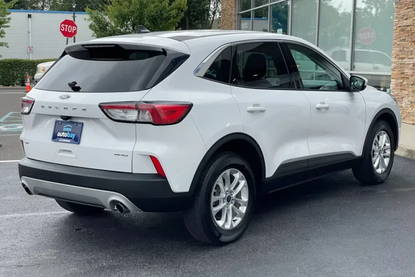2021 Ford Escape SE Sport photo 1
