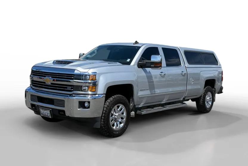 2018 Chevrolet Silverado 3500HD LTZ photo 1