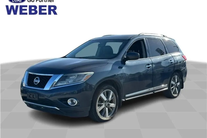 2015 Nissan Pathfinder Platinum photo 1