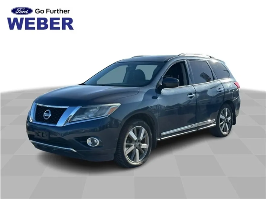 2015 Nissan Pathfinder Platinum photo 1