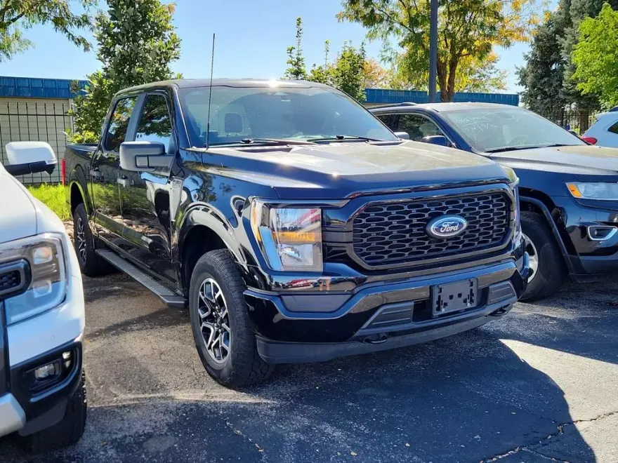 2023 Ford F-150 XL photo 1