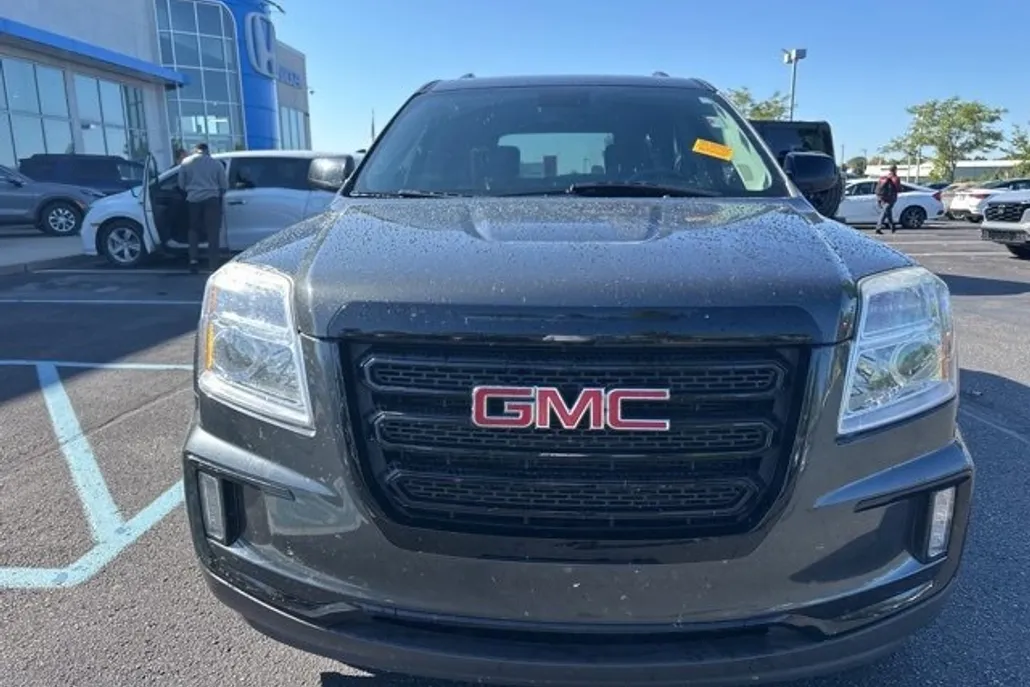 2017 Gmc Terrain SLE photo 1