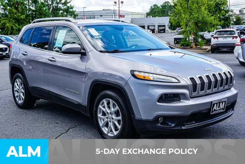 2017 Jeep Cherokee Latitude photo 1