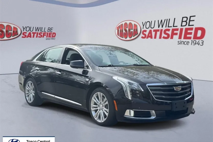 2019 Cadillac XTS Luxury photo 1