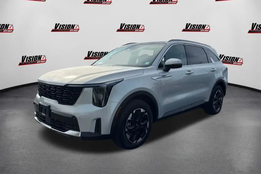 2026 Kia Sorento S photo 1