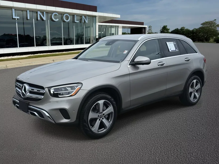 2022 Mercedes Benz GLC 300 photo 1
