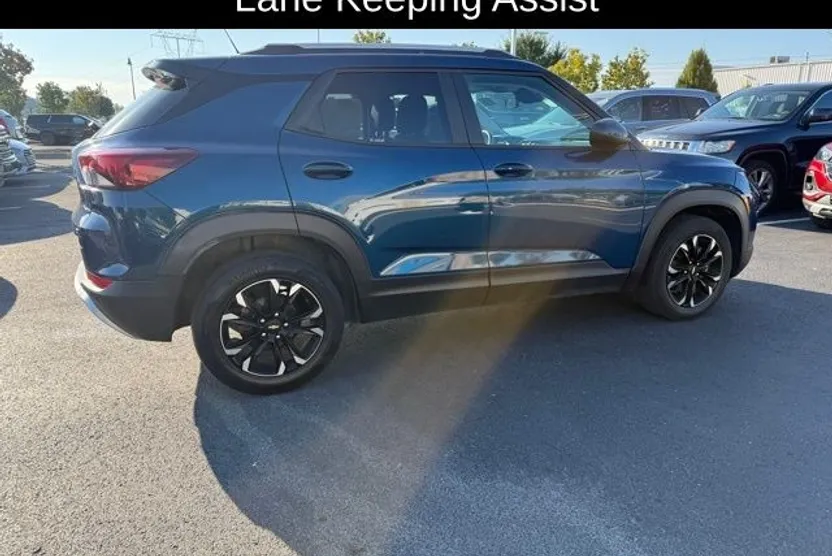 2021 Chevrolet Trailblazer LT photo 1