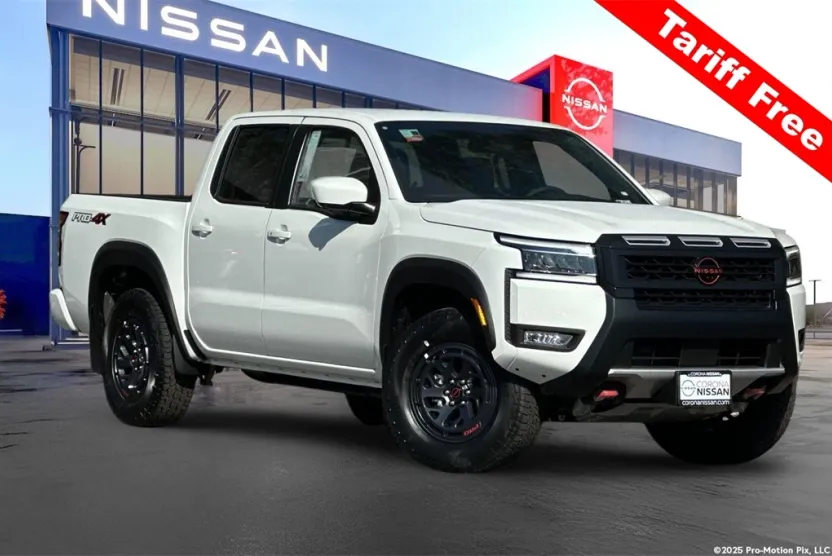 2025 Nissan Frontier PRO-4X photo 1