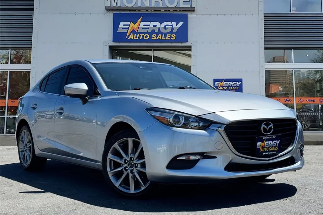 2018 Mazda Mazda3 Touring photo 1
