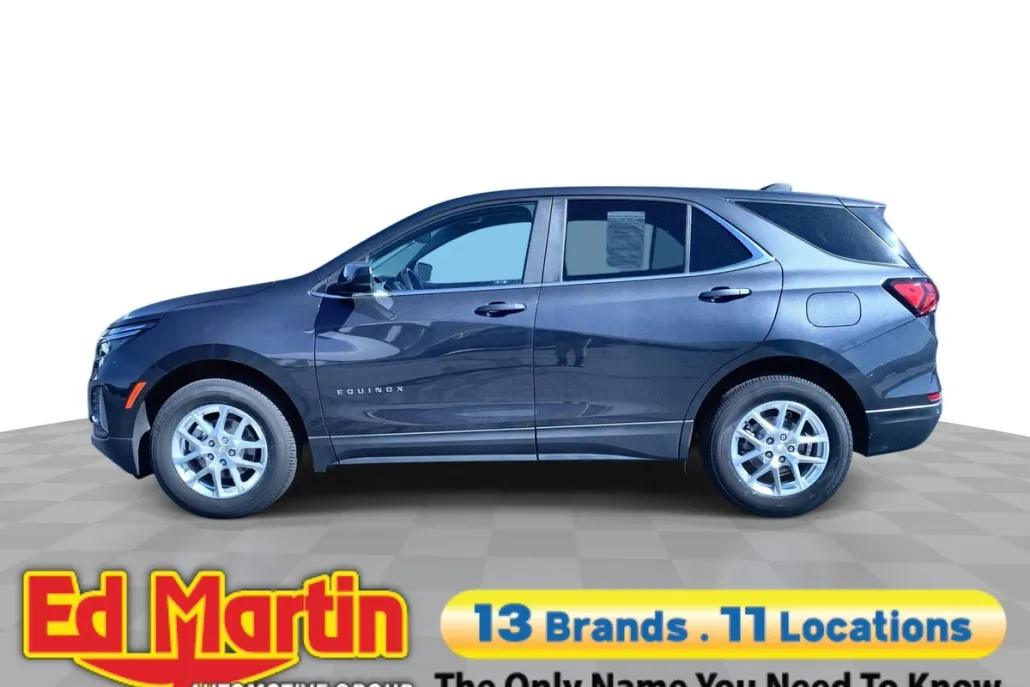 2022 Chevrolet Equinox LT photo 1