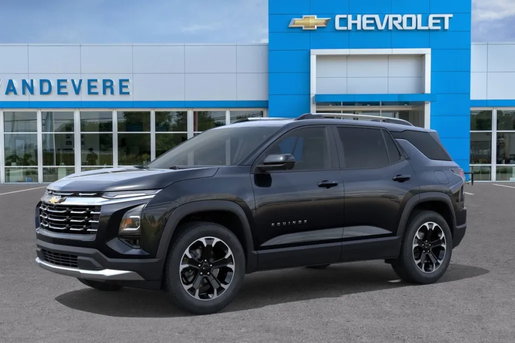 2026 Chevrolet Equinox LT photo 1
