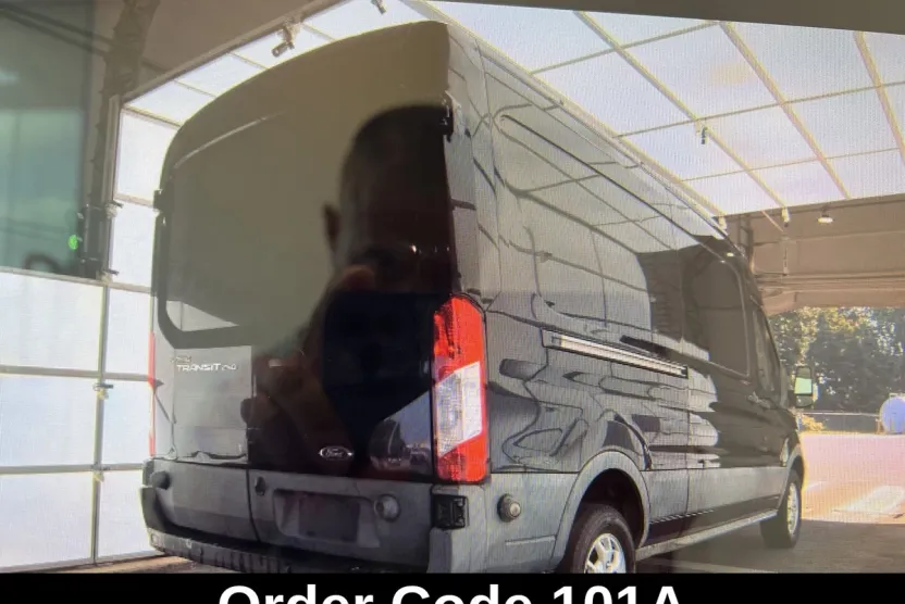 2015 Ford Transit Van photo 1