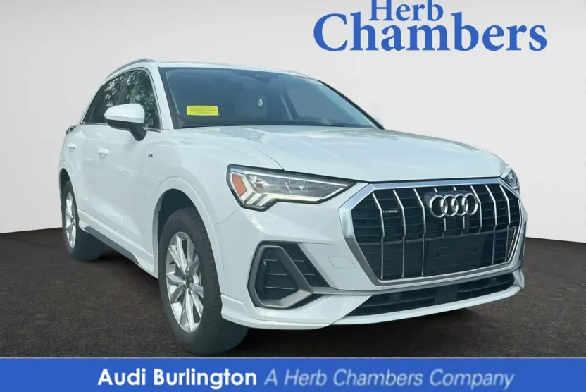 2022 Audi Q3 S line Premium Plus photo 1