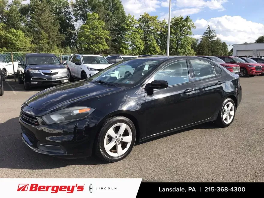 2016 Dodge Dart SXT photo 1