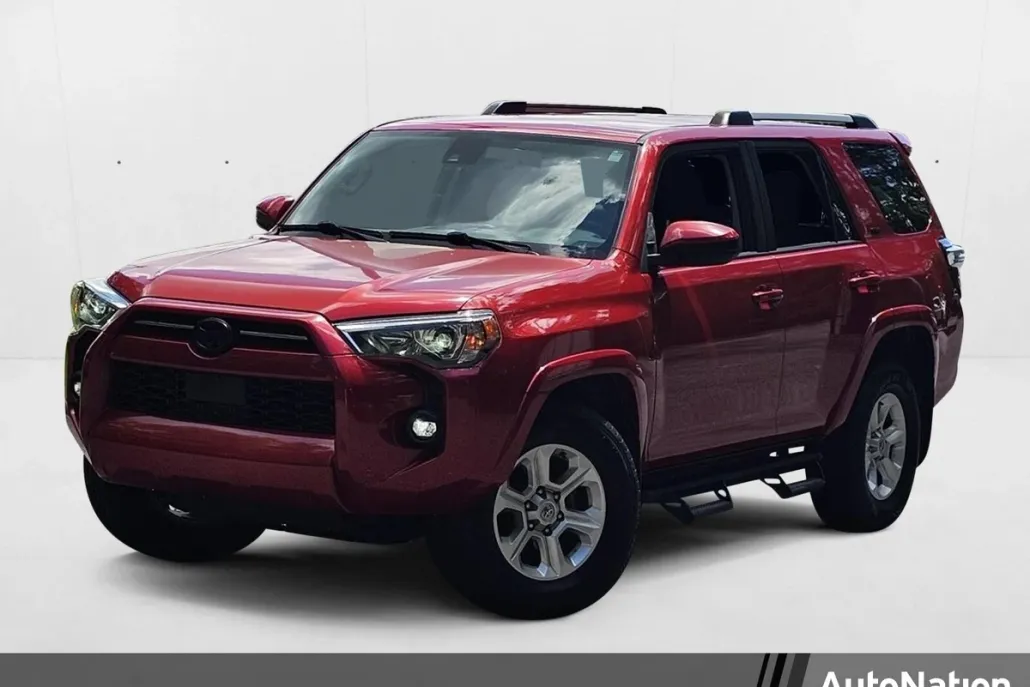 2022 Toyota 4Runner SR5 photo 1