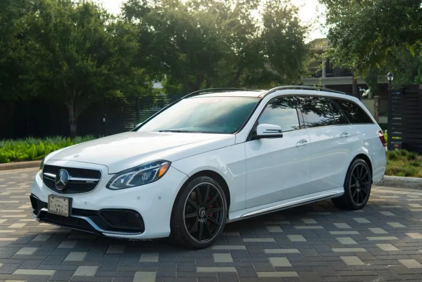 2016 Mercedes Benz E 63 AMG 4MATIC Wagon photo 1