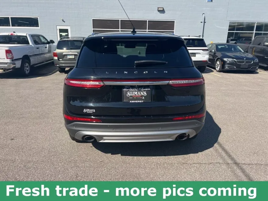 2021 Lincoln Corsair Standard photo 1