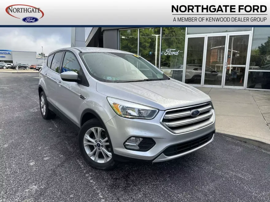 2017 Ford Escape SE photo 1