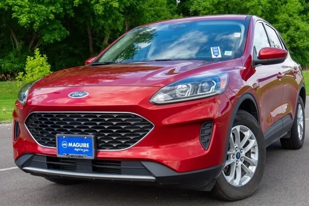 2020 Ford Escape SE photo 1