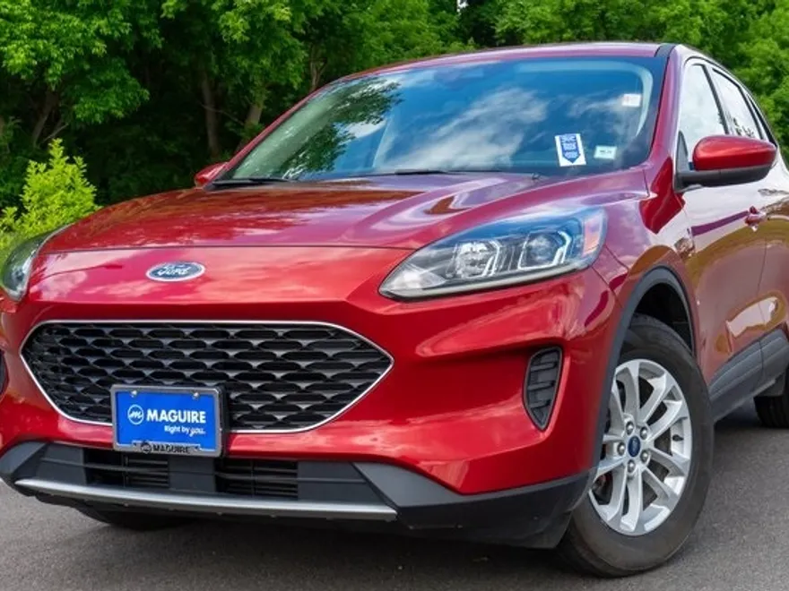 2020 Ford Escape SE photo 1