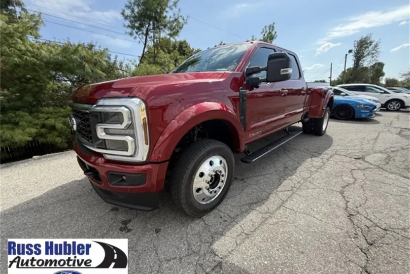 2026 Ford F-450 Platinum photo 1