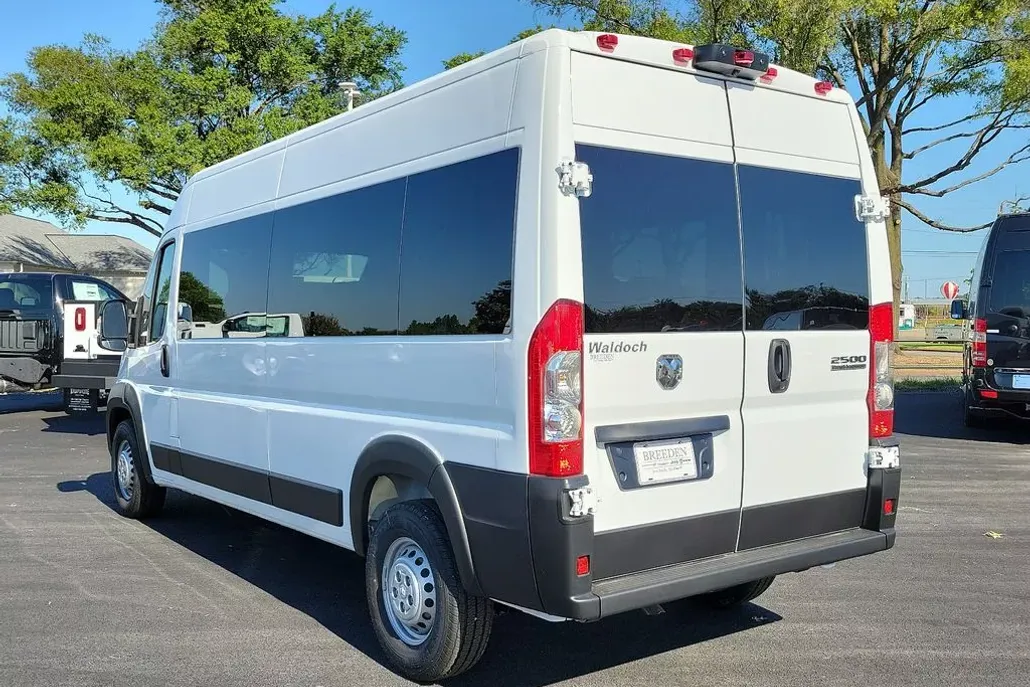 2024 Ram ProMaster 2500 photo 1