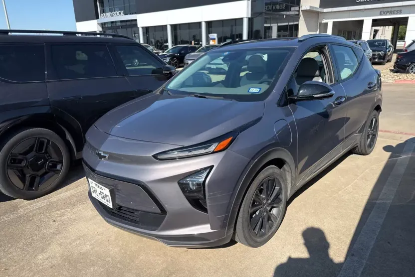 2022 Chevrolet Bolt EUV Premier photo 1