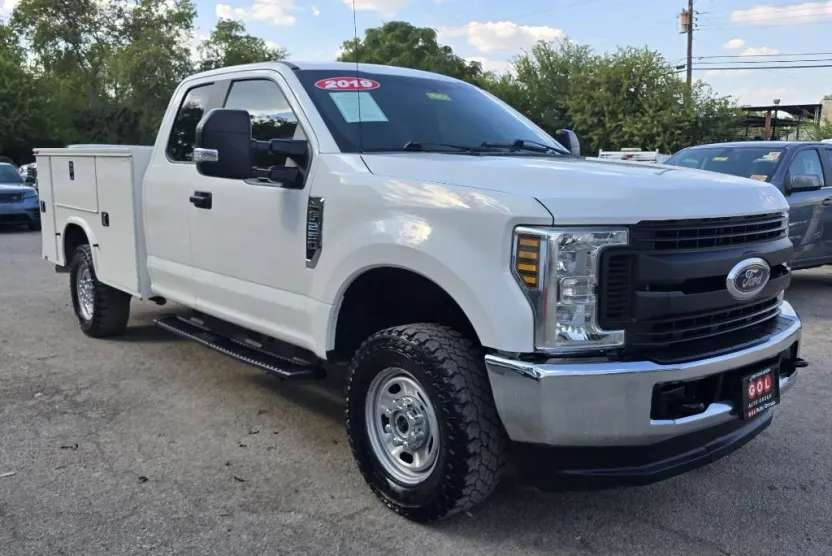 2019 Ford F-250 XL photo 1