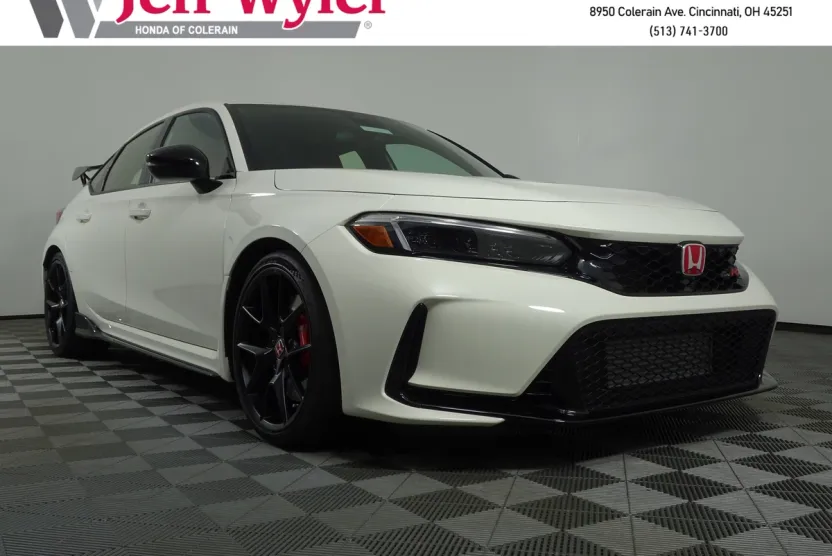 2025 Honda Civic Type R photo 1
