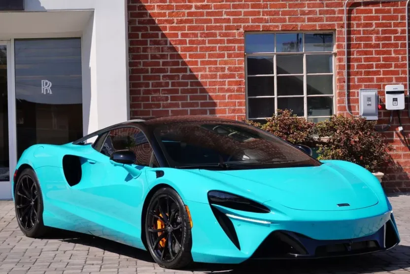 2023 Mclaren ARTURA photo 1