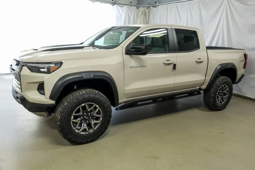 2026 Chevrolet Colorado ZR2 photo 1