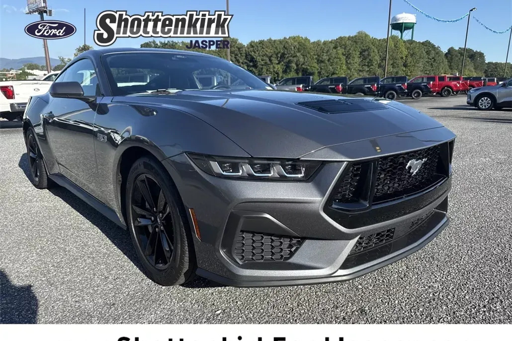 2024 Ford Mustang GT photo 1