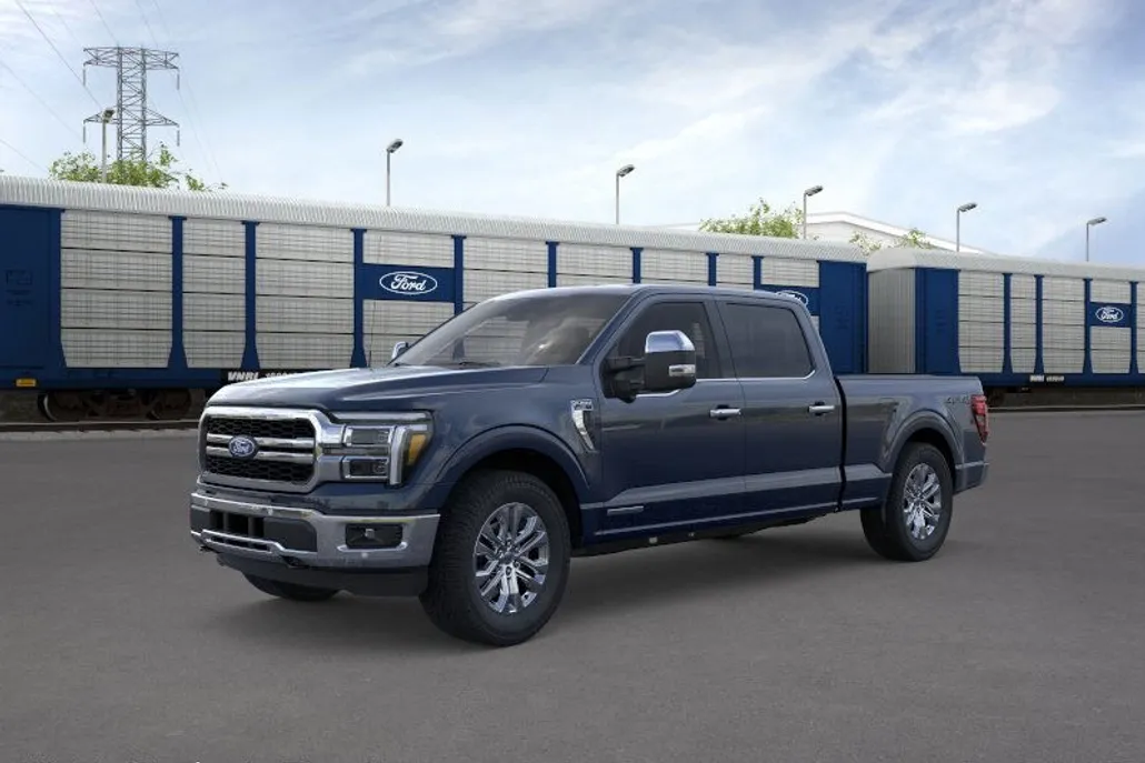 2025 Ford F-150 Lariat photo 1